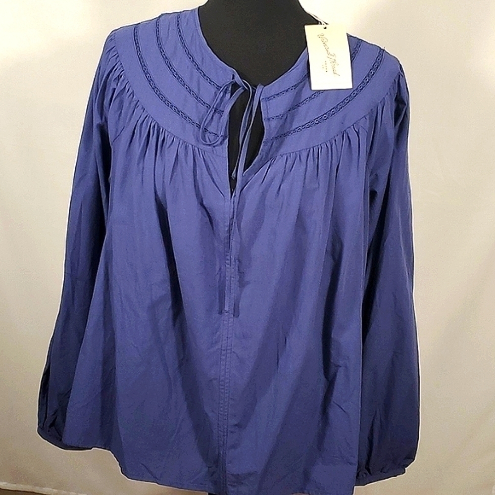 Universal Thread Navy Pullover Blouse Size Medium New